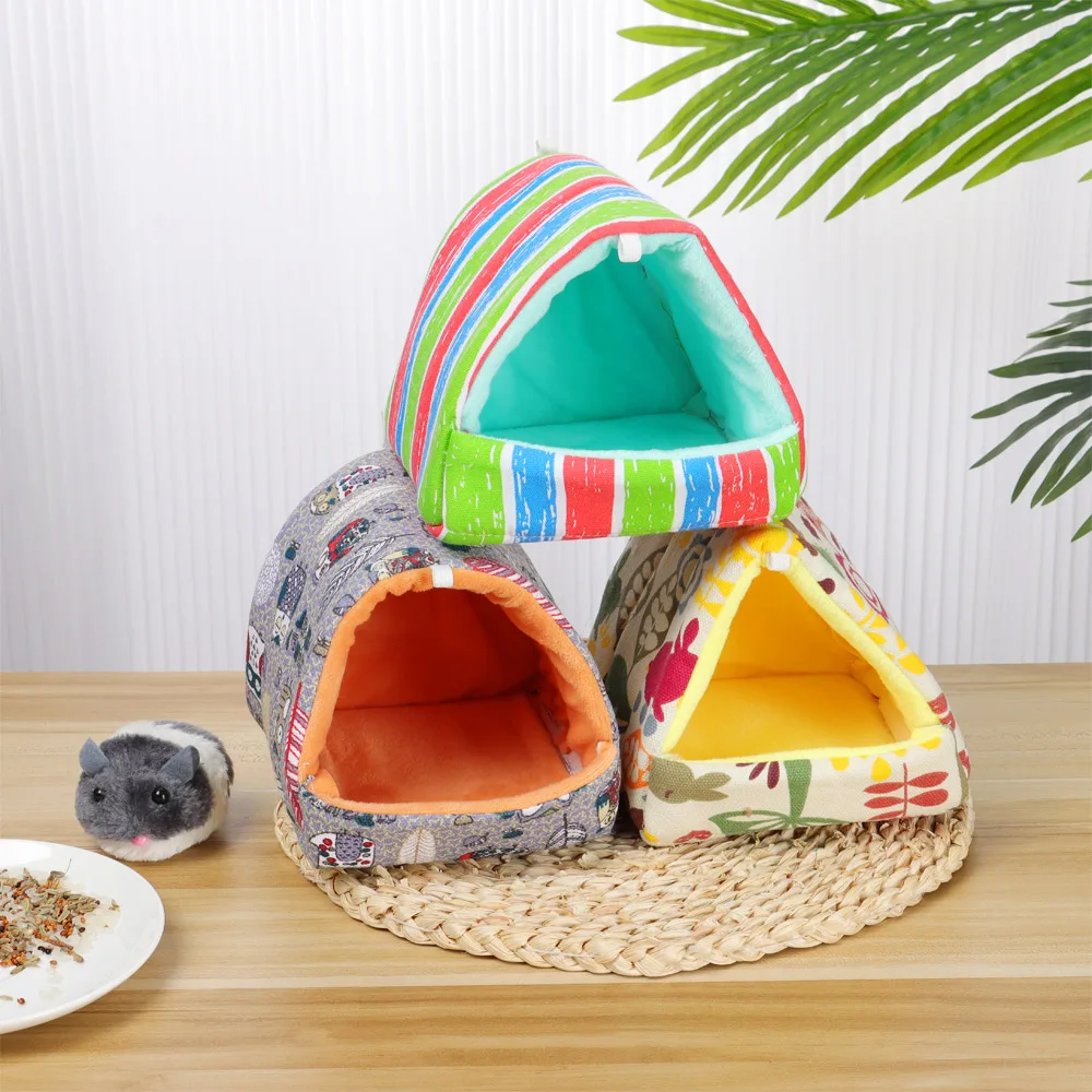 Winter Cute Cartoon Rabbit Squirrel Mini Cage Guinea Pig Nest Small Animal Mice Rat Pet Sleeping Bed Hamster House Warm Soft Mat