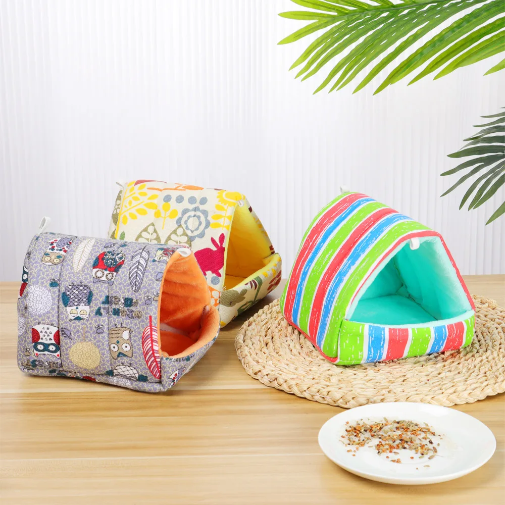 Winter Cute Cartoon Rabbit Squirrel Mini Cage Guinea Pig Nest Small Animal Mice Rat Pet Sleeping Bed Hamster House Warm Soft Mat