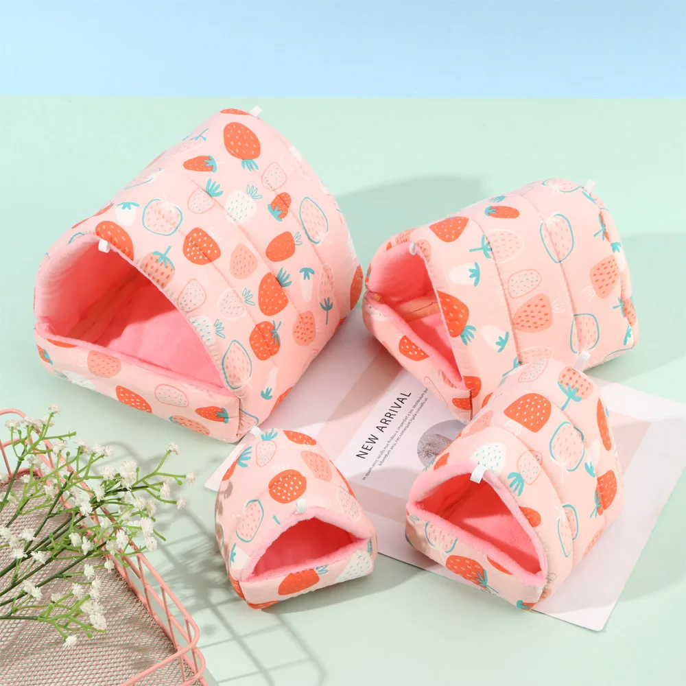 Winter Cute Cartoon Rabbit Squirrel Mini Cage Guinea Pig Nest Small Animal Mice Rat Pet Sleeping Bed Hamster House Warm Soft Mat