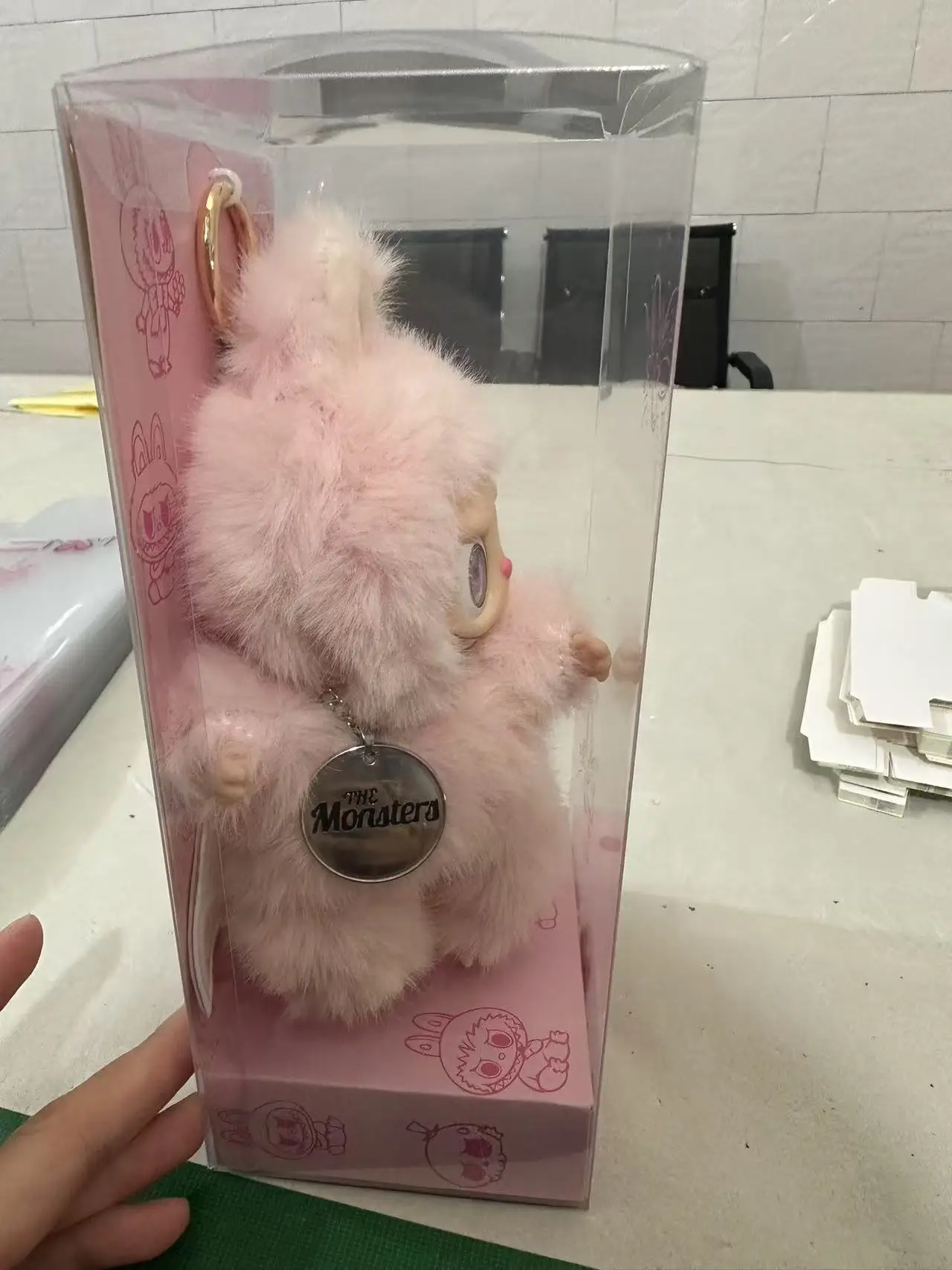 New 17cm Pop Labubu Pink Leader Butterfly Eye Angel Zimomo Leader Vinyl Doll Pendant Cute Ornaments Holiday Gift Toys New 17cm Pop Labubu Pink Leader Butterfly Eye Angel Zimomo Leader Vinyl Doll Pendant Cute Ornaments Holiday Gift Toys