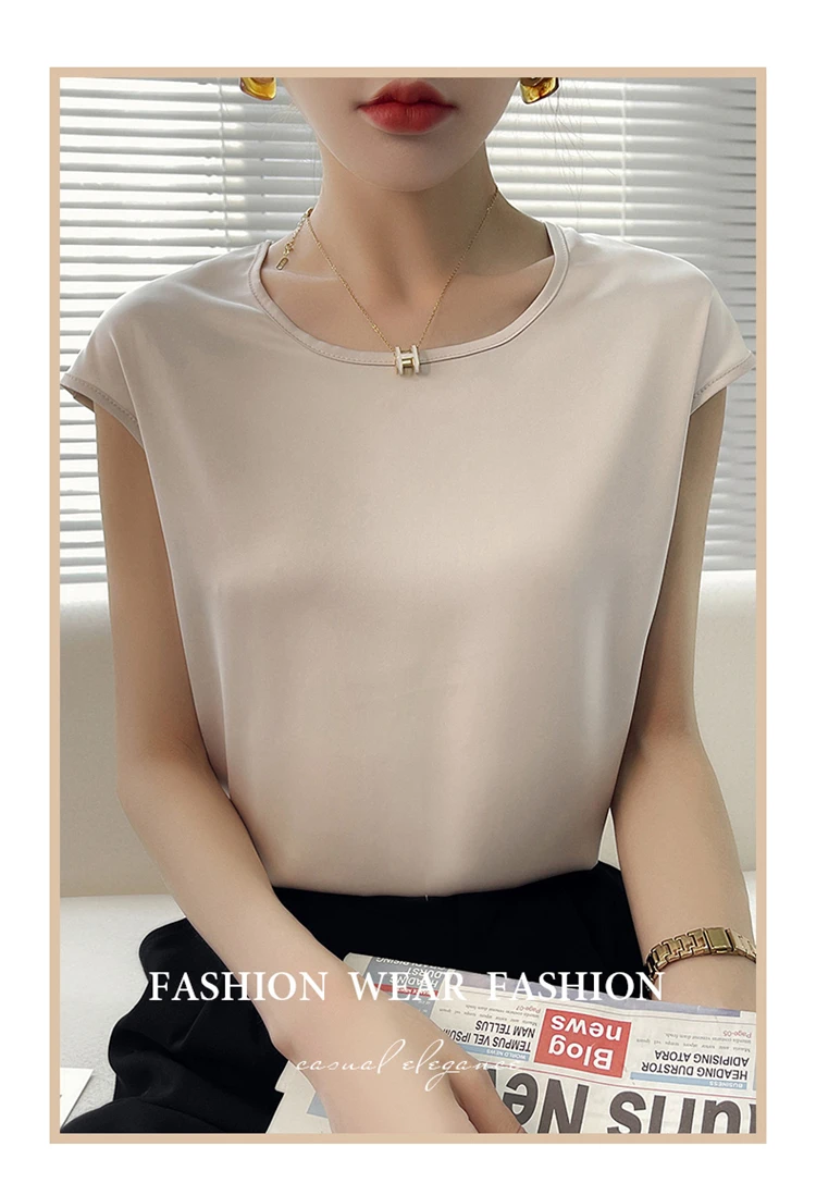 New O-Neck Silk Camisole Ladies Thin Vest Satin Loose Outer Sleeveless Top Summer Suit Insid Sling Mulberry Silk Bottoming Shirt New O-Neck Silk Camisole Ladies Thin Vest Satin Loose Outer Sleeveless Top Summer Suit Insid Sling Mulberry Silk Bottoming Shirt