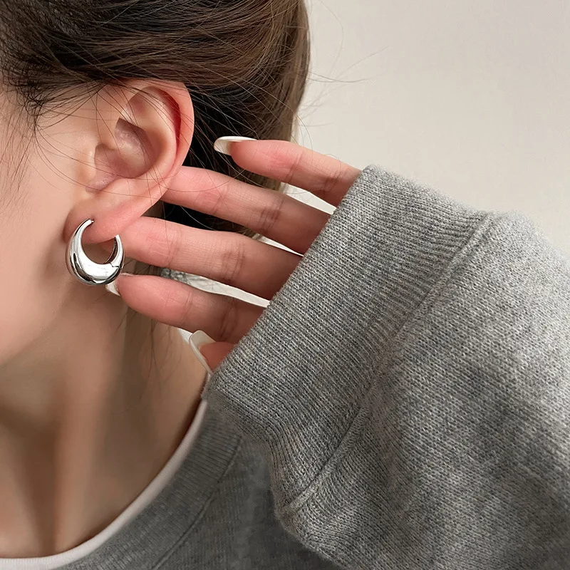 LATS Punk Oval Hoop Earrings Metallic Geometric Ear Buckle Minimalist Style U-shaped Ear Buckle Daily Life Earring Accessories LATS Punk Oval Hoop Earrings Metallic Geometric Ear Buckle Minimalist Style U-shaped Ear Buckle Daily Life Earring Accessories