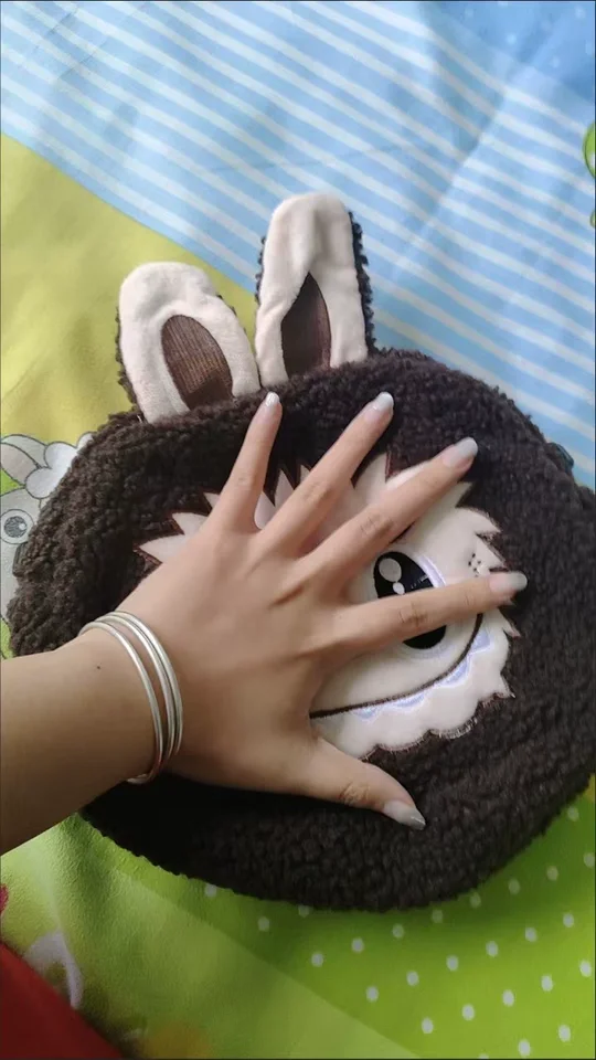 Pop Labubu Mart Urban Amusement Park Limited Edition Cartoon Cute Animals Plush Fur Large Capacity Crossbody Bag Female Bag Pop Labubu Mart Urban Amusement Park Limited Edition Cartoon Cute Animals Plush Fur Large Capacity Crossbody Bag Female Bag