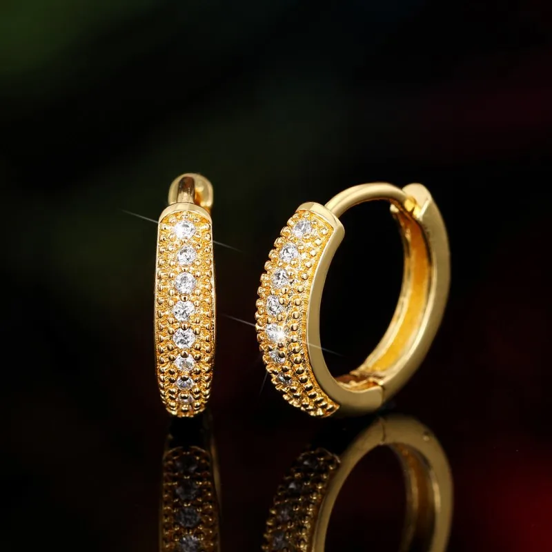 Punk Men Women Circle Hoop Earrings Shiny White Zircon Simple Daily Wear Small Earrings Wedding Party Fashion Jewelry Gifts Punk Men Women Circle Hoop Earrings Shiny White Zircon Simple Daily Wear Small Earrings Wedding Party Fashion Jewelry Gifts