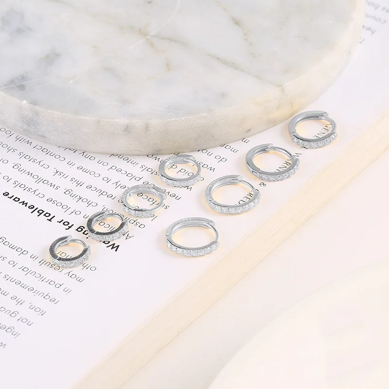 ANENJERY 2PCS Rainbow Little Huggies Hoop Earrings for Women Girl Cartilage Small Piercing Tragus Circle Men Jewelry ANENJERY 2PCS Rainbow Little Huggies Hoop Earrings for Women Girl Cartilage Small Piercing Tragus Circle Men Jewelry