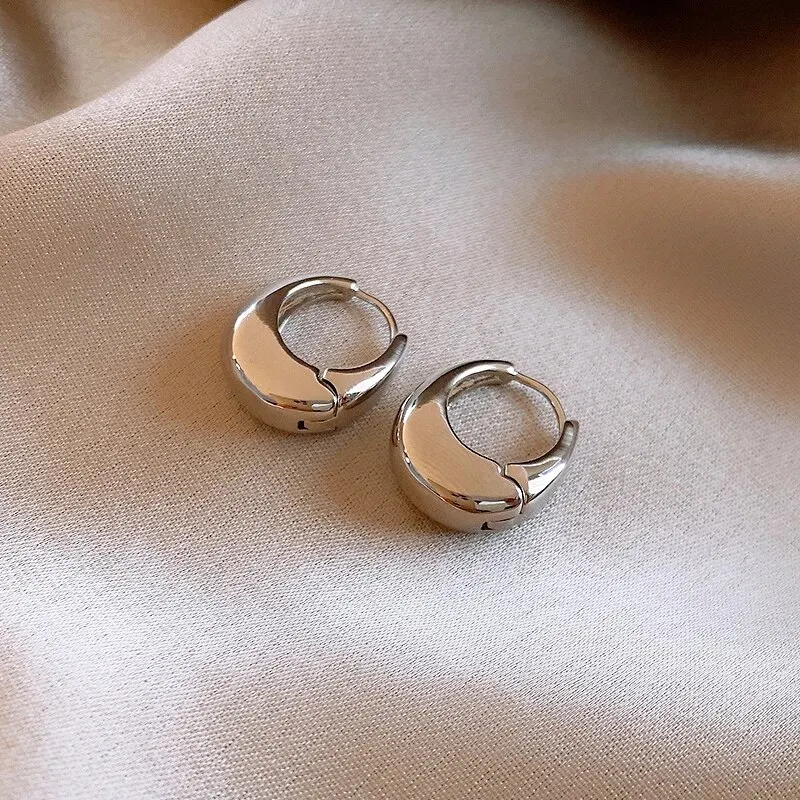 LATS Punk Oval Hoop Earrings Metallic Geometric Ear Buckle Minimalist Style U-shaped Ear Buckle Daily Life Earring Accessories LATS Punk Oval Hoop Earrings Metallic Geometric Ear Buckle Minimalist Style U-shaped Ear Buckle Daily Life Earring Accessories