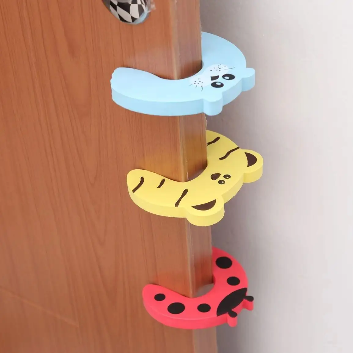Baby Safety For Newborn Furniture Protection Card Door Stopper Security Cute Animal Care Child Lock Finger Protector Baby Safety For Newborn Furniture Protection Card Door Stopper Security Cute Animal Care Child Lock Finger Protector