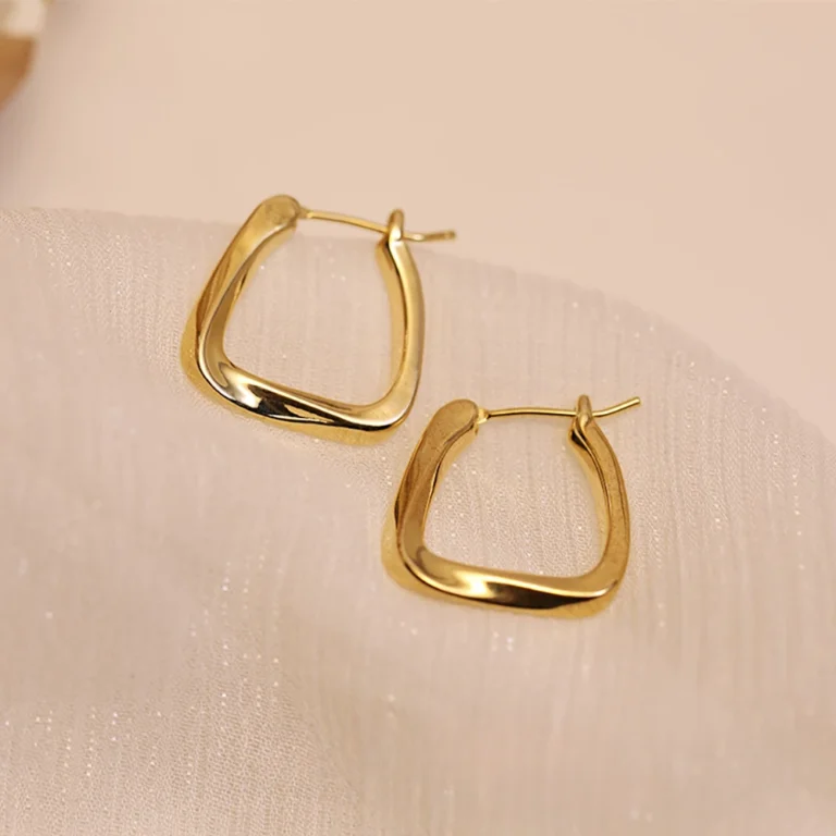 Punk Men Women Circle Hoop Earrings Shiny White Zircon Simple Daily Wear Small Earrings Wedding Party Fashion Jewelry Gifts