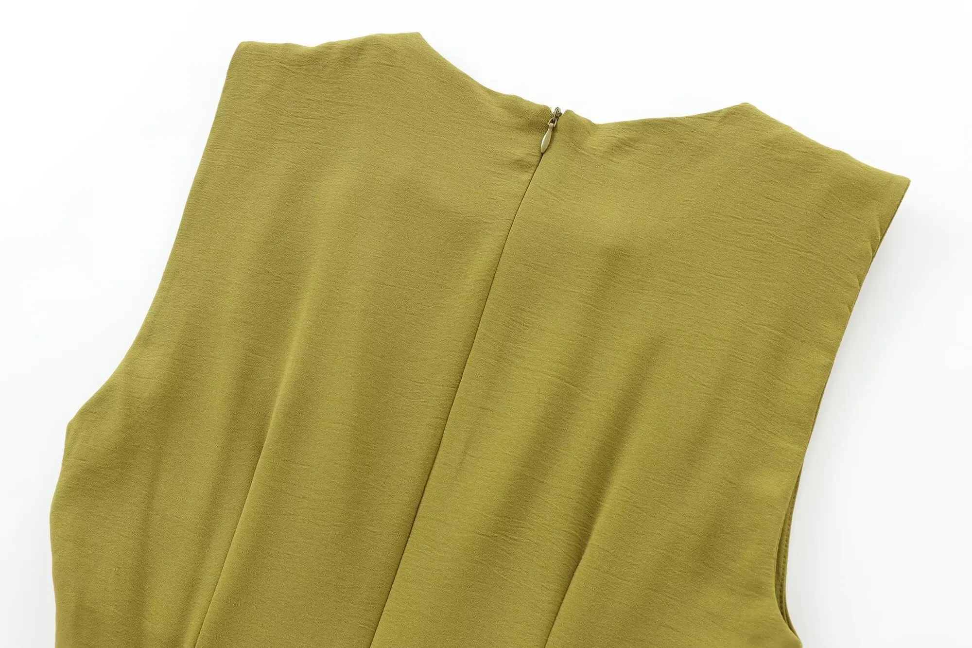 2024 Women's Autumn and Winter New Arrivals Fashion Temperament Open Design Buckle Decoration Sleeveless Long Dress 2024 Women's Autumn and Winter New Arrivals Fashion Temperament Open Design Buckle Decoration Sleeveless Long Dress