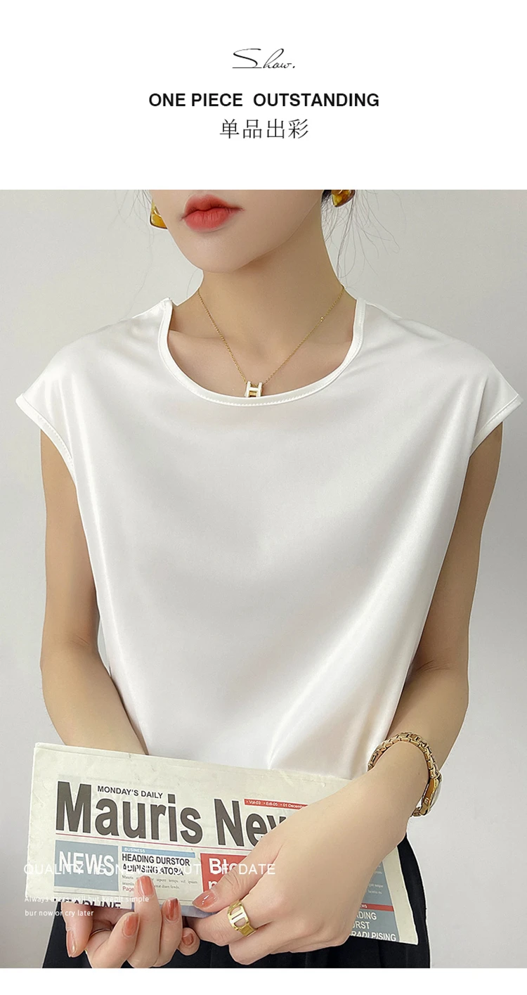 New O-Neck Silk Camisole Ladies Thin Vest Satin Loose Outer Sleeveless Top Summer Suit Insid Sling Mulberry Silk Bottoming Shirt New O-Neck Silk Camisole Ladies Thin Vest Satin Loose Outer Sleeveless Top Summer Suit Insid Sling Mulberry Silk Bottoming Shirt