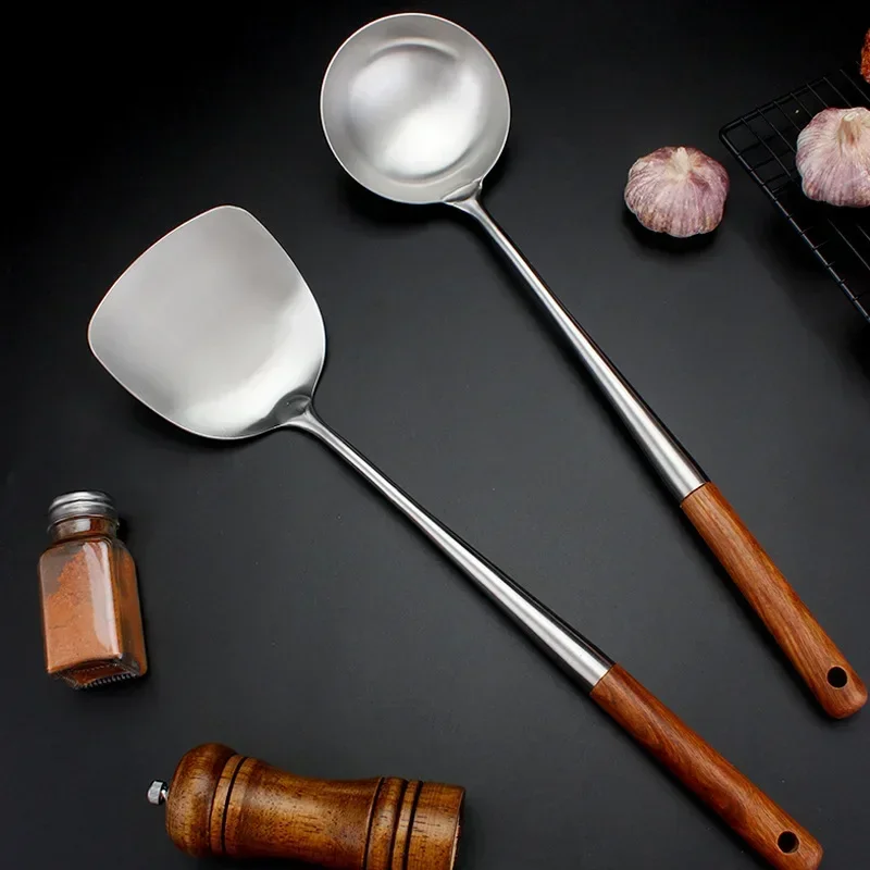 304 Stainless Steel Spatula Spoon With Wooden Handle Lengthened Cooking Spoon Anti-Scalding Cooking Shovel Kitchenware 304 Stainless Steel Spatula Spoon With Wooden Handle Lengthened Cooking Spoon Anti-Scalding Cooking Shovel Kitchenware