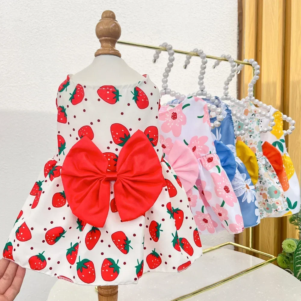 Cute Dog Dress Girl Dog Sleeveless Clothes Flower Printed Pet Apparel Doggies Bowknot Tulle Skirt Cat Clothing Small Puppy Dress Cute Dog Dress Girl Dog Sleeveless Clothes Flower Printed Pet Apparel Doggies Bowknot Tulle Skirt Cat Clothing Small Puppy Dress