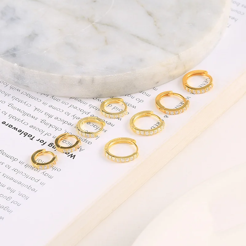 ANENJERY 2PCS Rainbow Little Huggies Hoop Earrings for Women Girl Cartilage Small Piercing Tragus Circle Men Jewelry ANENJERY 2PCS Rainbow Little Huggies Hoop Earrings for Women Girl Cartilage Small Piercing Tragus Circle Men Jewelry