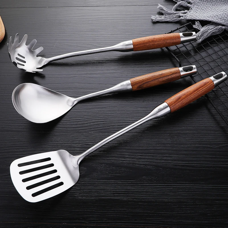 304 Stainless Steel Wood Handle Wide Fried Fish Spatulas Steak Shovel Fish Turner Slotted Beveled Kitchen Cooking Utensils 304 Stainless Steel Wood Handle Wide Fried Fish Spatulas Steak Shovel Fish Turner Slotted Beveled Kitchen Cooking Utensils