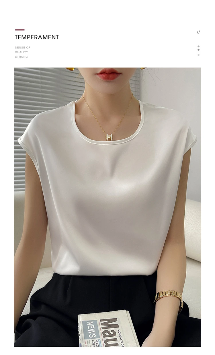 New O-Neck Silk Camisole Ladies Thin Vest Satin Loose Outer Sleeveless Top Summer Suit Insid Sling Mulberry Silk Bottoming Shirt New O-Neck Silk Camisole Ladies Thin Vest Satin Loose Outer Sleeveless Top Summer Suit Insid Sling Mulberry Silk Bottoming Shirt