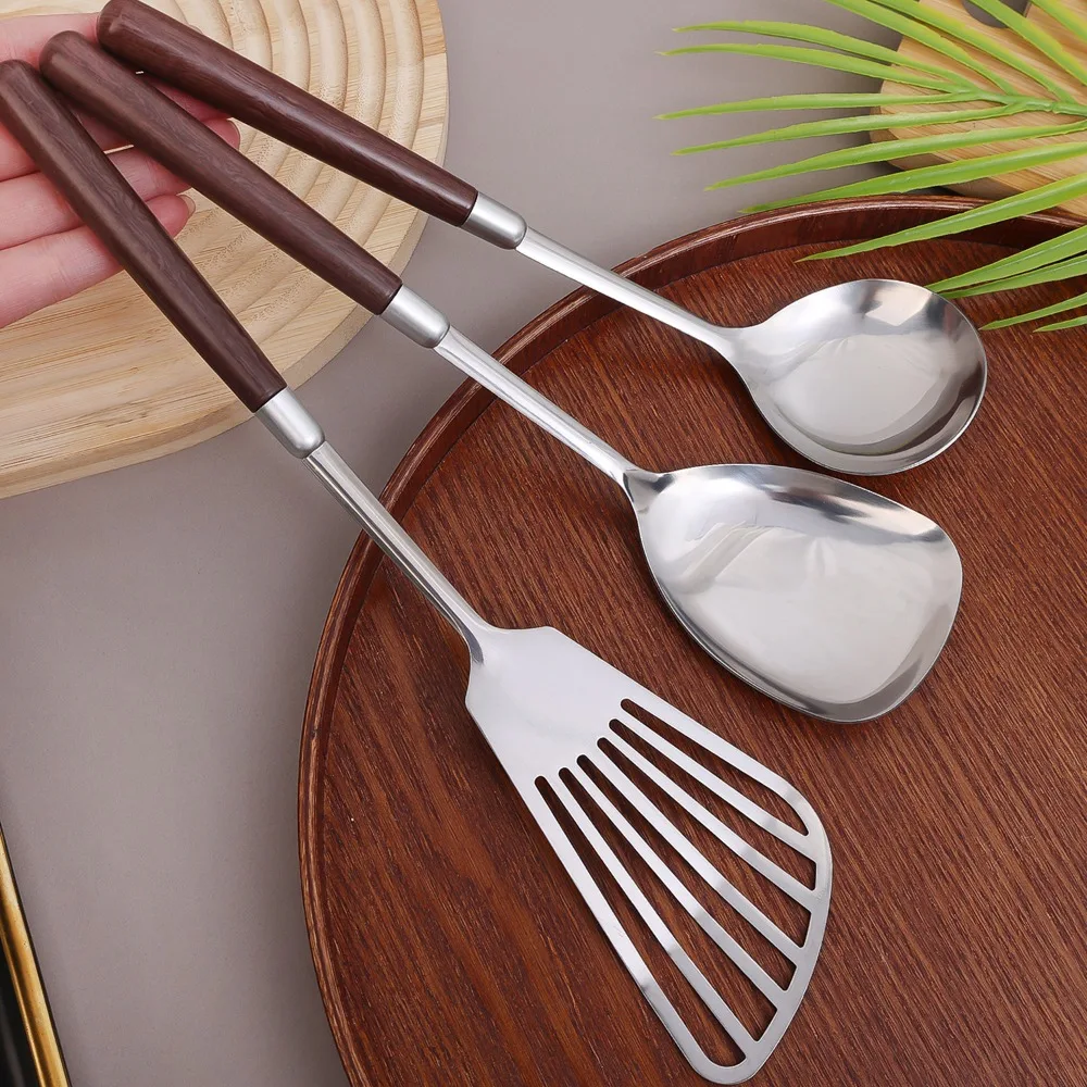 Stainless Steel Wood Handle Shovel Fried Fish Spatulas Steak Shovel Household Spoon Anti-hot Soup Spoon Kitchen Cooking Utensils