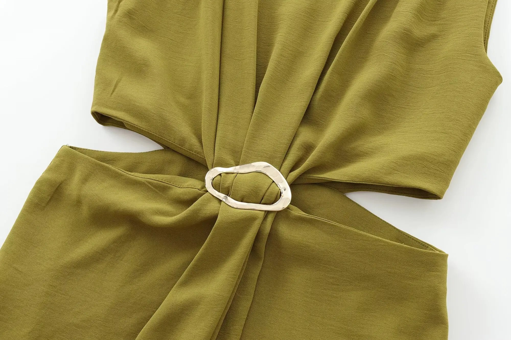 2024 Women's Autumn and Winter New Arrivals Fashion Temperament Open Design Buckle Decoration Sleeveless Long Dress 2024 Women's Autumn and Winter New Arrivals Fashion Temperament Open Design Buckle Decoration Sleeveless Long Dress