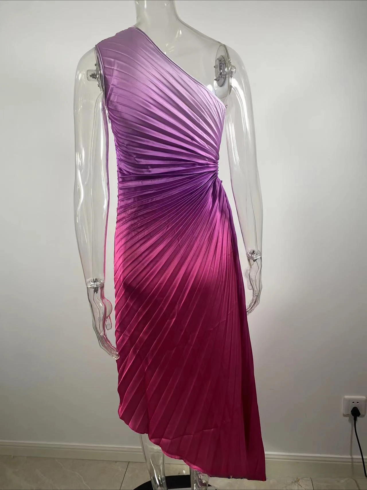 Suninheart One Shoulder Summer Gradient Dresses for Women Pleated Long Party Dresses Elegant Cut Out Dress