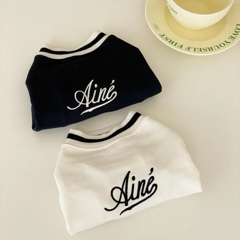 Pet Embroidery and Velvet Autumn and Winter Round Neck Hoodie for Dogs Pomeranians Teddy Bears Small Dogs Cats Pet Clothes Pet Embroidery and Velvet Autumn and Winter Round Neck Hoodie for Dogs Pomeranians Teddy Bears Small Dogs Cats Pet Clothes