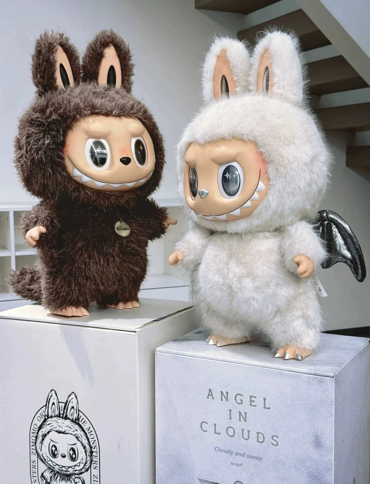 Bubble Mart Zimomo Big Leader Archangel Vinyl Plush Doll Trendy PVC and Resin Labubu Ornaments Collectible Blind Box Play