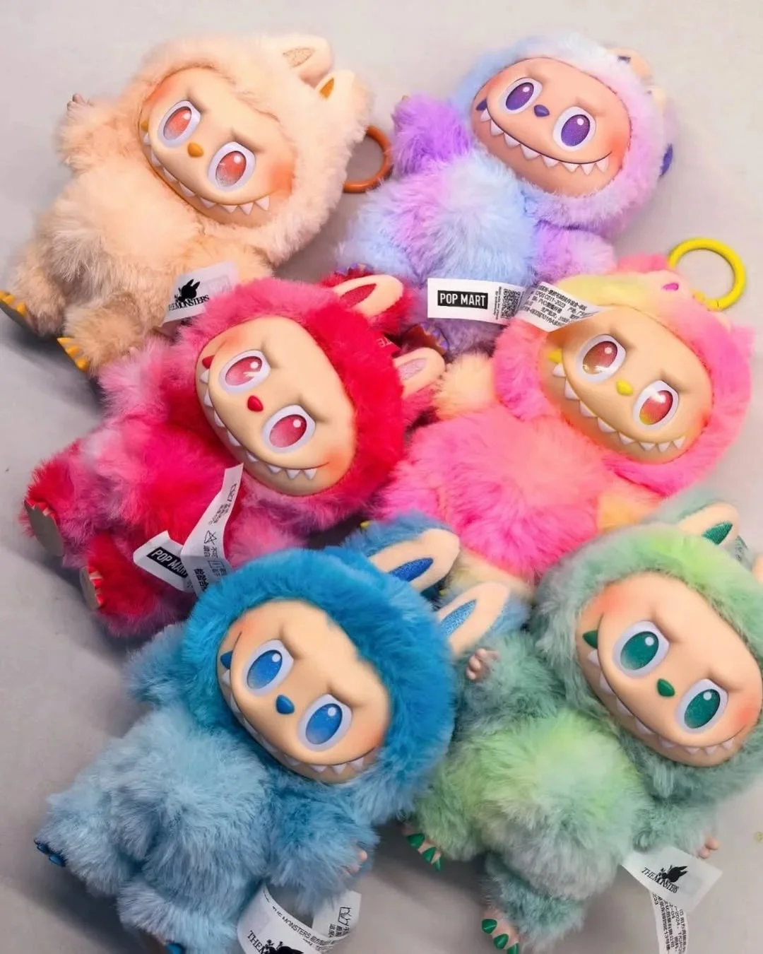 Labubu V3 The Monsters Big Into Energy Series Vinyl Face Blind Box Cute Labubu Fashion Pendant Decor Toys Surprise Gift