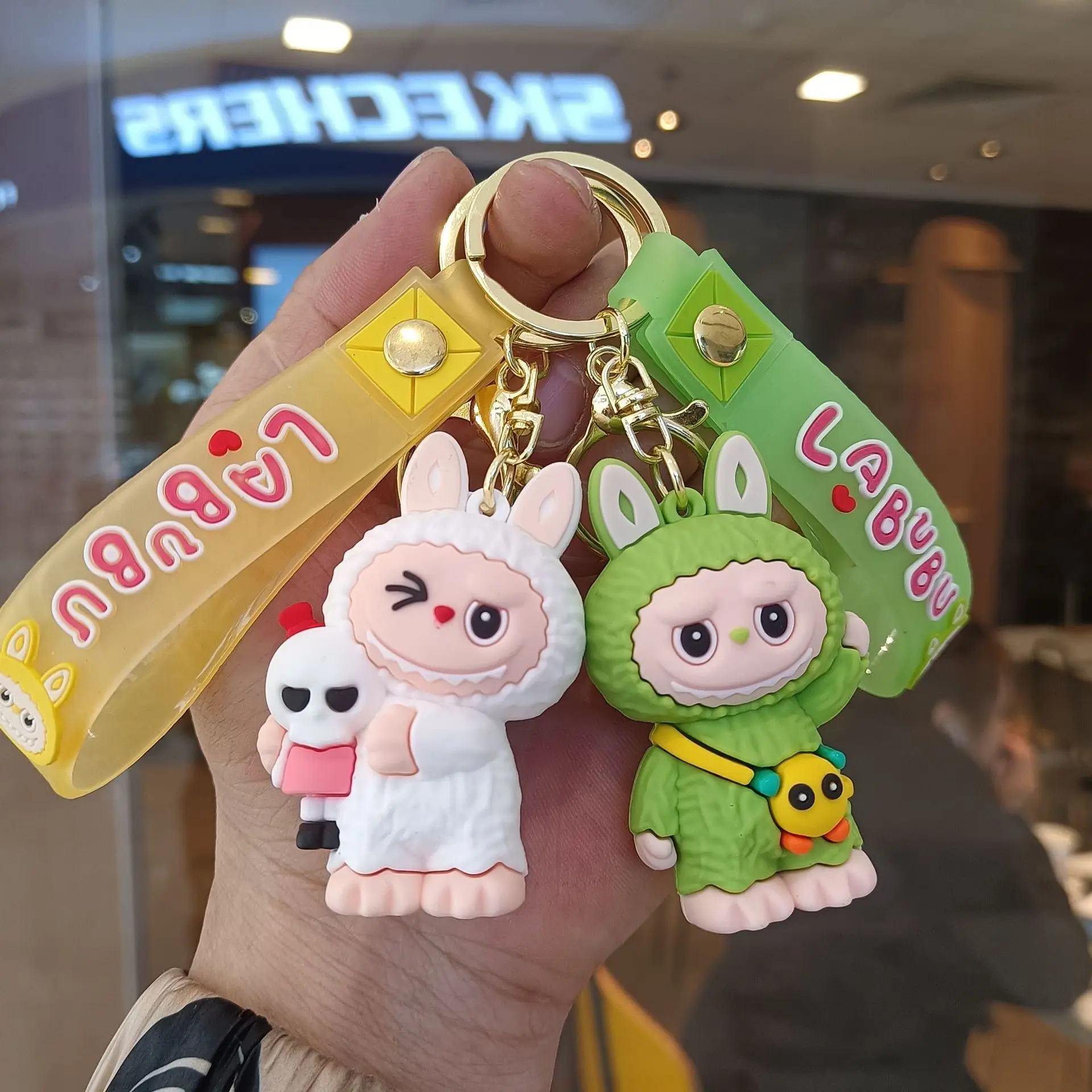 Cute Keychains Women for Bag Charm Anime Sheep Labubu Keychain Llaveros Doll Keyring Car Key Chain Accessories