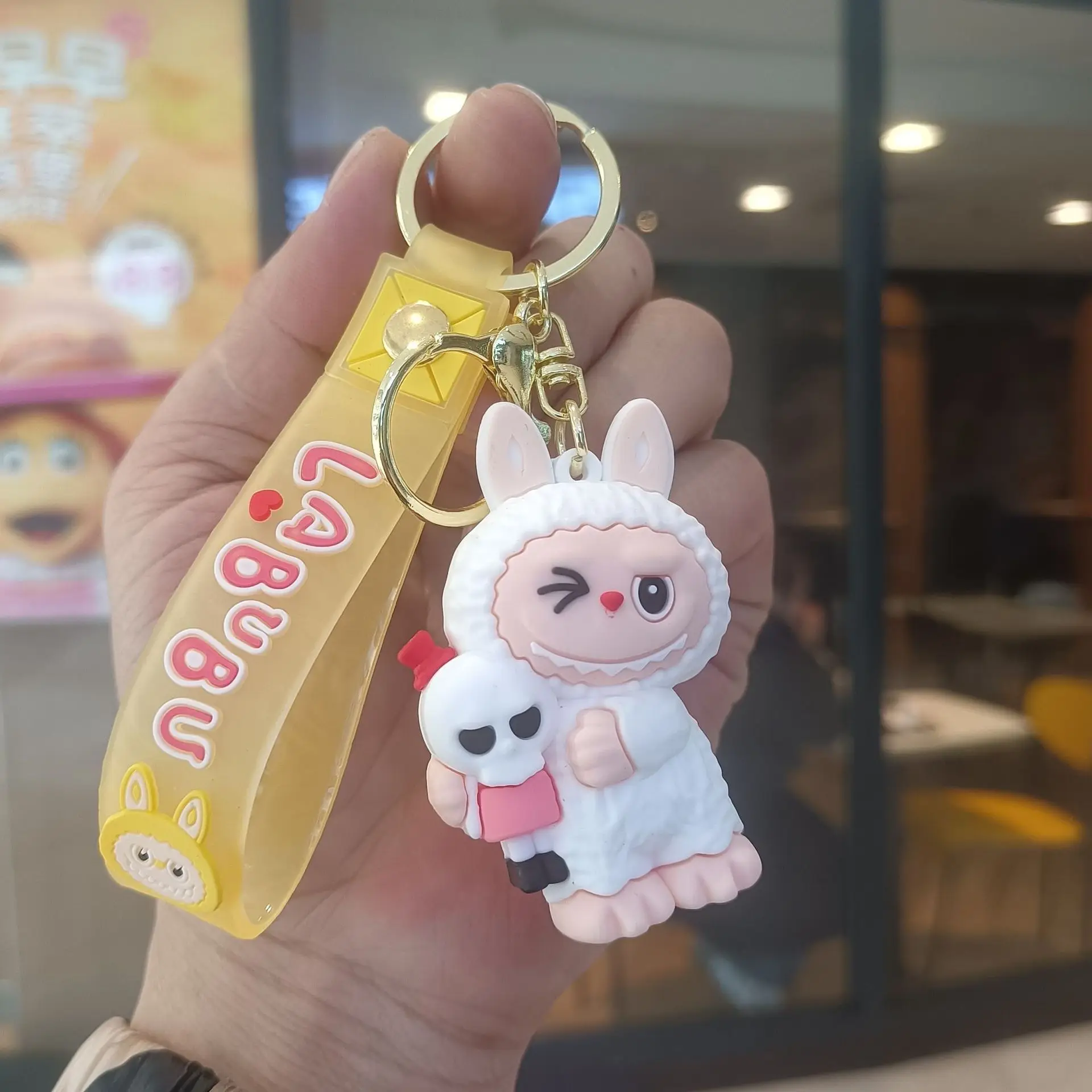 Cute Keychains Women for Bag Charm Anime Sheep Labubu Keychain Llaveros Doll Keyring Car Key Chain Accessories